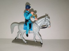 STARLUX western sécession