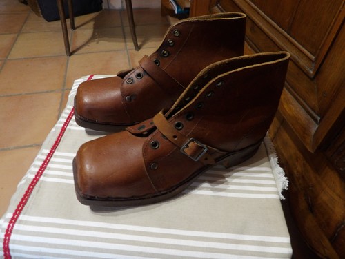 Ancienne paire chaussures - paire,