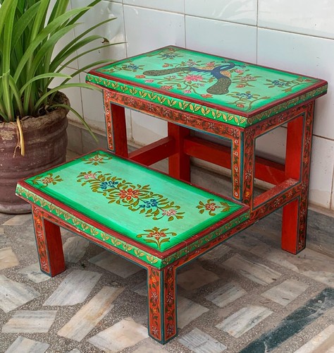 Main bois peint table paon - peint,