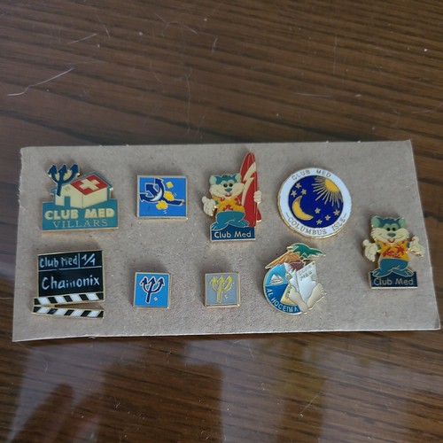 Lot pins club - de,