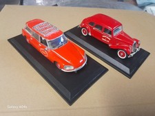 Lot 2 véhicules pompiers 1/43 break ambulance et traction