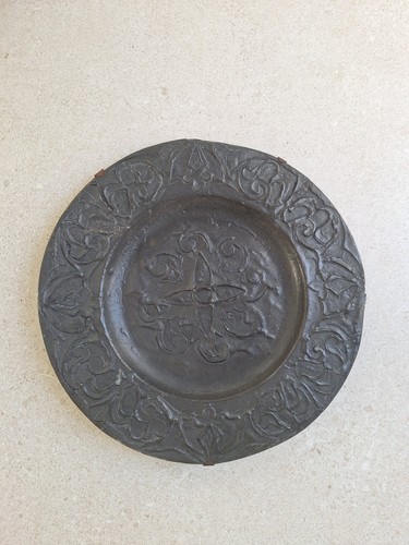 Assiette étain sculpté - assiette, en