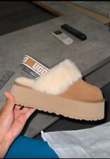 UGG Funkette Femme porte 1