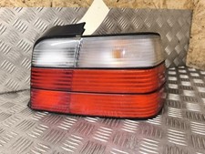 Feu arriere principal droit