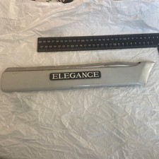 MERCEDES Classe C Moulure logo Emblème Monogramme Insigne Sigle 2026902862