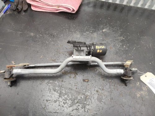 Moteur essuie glace avant