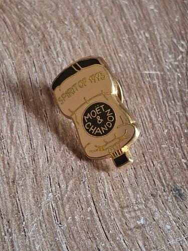 Pins pin pub - pin's,
