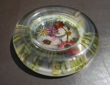 TRES GRAND & MAGNIFIQUE vide