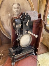 Ancien Petit appareil Cinéma Pathé Baby 