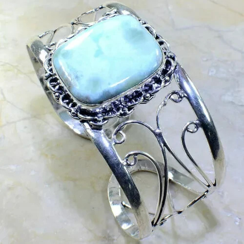 Beau bracelet manchette - bracelet, en