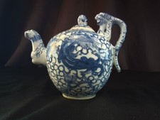 Théière ancienne chinoise – Porcelaine bleue et blanche – Zoomorphe sculptée