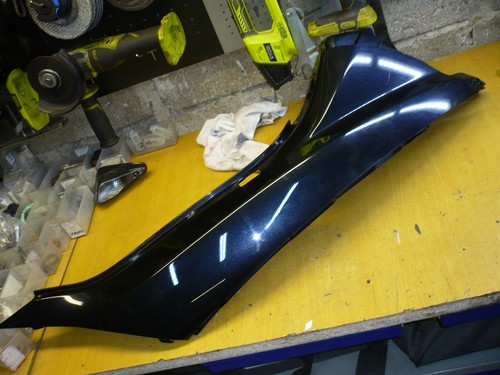 Flanc dessous selle - dessous,