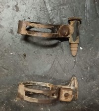 - 2 collier support de pompe