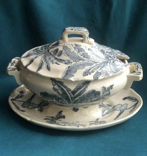 Superbe saucière ancienne