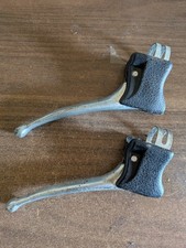 Paire de poignées de frein