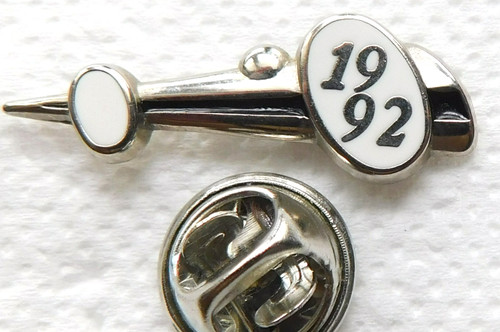 Pin salon auto 1992 - pin's, l'auto