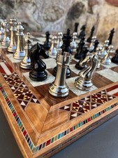 Jeu d'échecs artisanal en