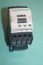  Contacteur avec contacts 2