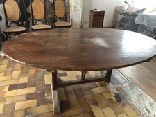 Table basculante de belle taille 6 à 8 couverts