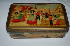 Gaston Maréchaux Boîte en tôle lithographié Alsace Cigognes personnages  costume