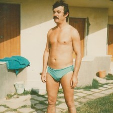 Beau slip mouillé gay homme