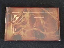 Étui ou boite à cigarettes