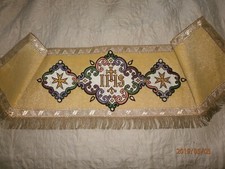 ANTEPENDIUM AUTEL/IHS/brocart brodé main/galon et franges or/DEBUT XXè/120x33cm