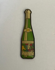 88 - Pin's BOUTEILLE DE