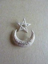 ANCIENNE INSIGNE DE CALOT