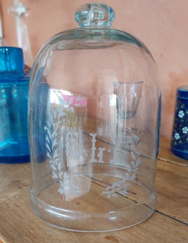Ancienne grande cloche - , en