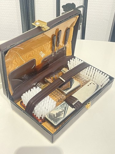 Ancienne trousse de toilette - ancienne,