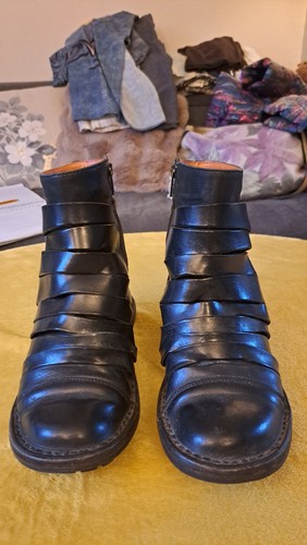 Bottines trippen all - trippen, p.37