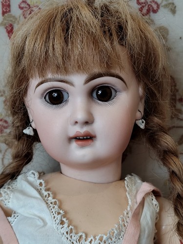 Adorable jumeau taille - taille, 8_yeux