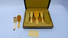 ancien coffret 5 brosses a