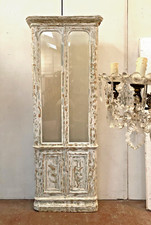 élégant meuble deux corps quatre porte formant vitrine en partie haute.XXsiècle.