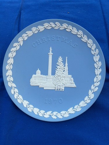WEDGWOOD,ASSIETTE,Christmas