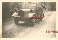 Soldat allemand avec voiture