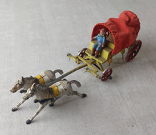 Ancien chariot / charrette