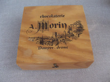 Ancienne boite  en  bois  CHOCOLATERIE A. MORIN - Donzère ( Drôme )