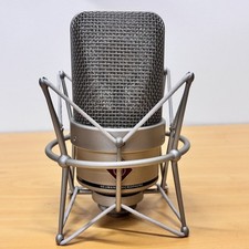 NEUMANN Tlm 49 Condensateur Micro Rétro Design Choc Montage Utilisé