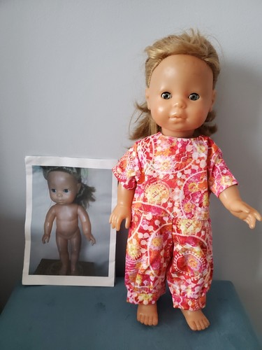 Vêtements pour poupée