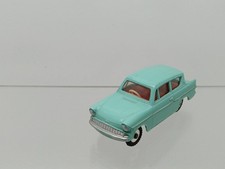 155 - Ford Anglia Verte Eau