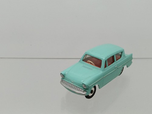 155 ford anglia - 155, eau