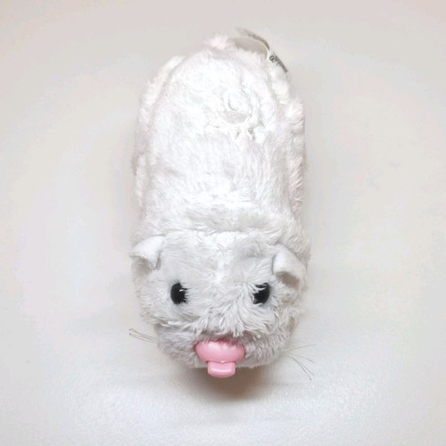 Zhu pets chunk hamster - chunk,