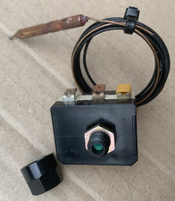 Thermostat de sécurité 110°C à réarmement manuel. De Dietrich 8500-0032