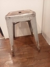 Tabouret Tolix Ancien Avec Le x