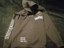 Pull Pokemon noir 12 ans