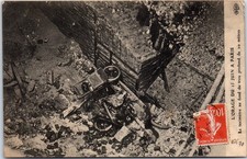 75 PARIS - apres l'orage, taximetre au fond du trou