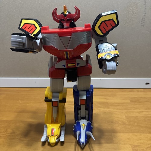 Mighty morphin power rangers - mighty,