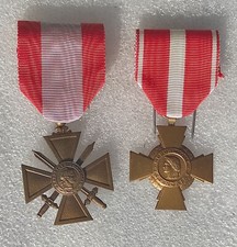 LOT 2 MEDAILLES : TOE theatres